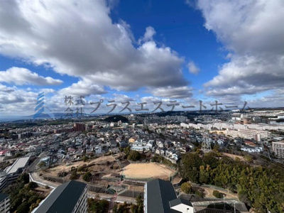 【展望】 | 須磨パークヒルズC棟 | 南西向きで、淡路島や明石海峡大橋まで見渡せます♪