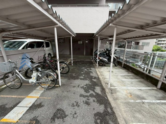【駐輪場】 | シャルム長田 | 屋根付きが嬉しい自転車置き場♪