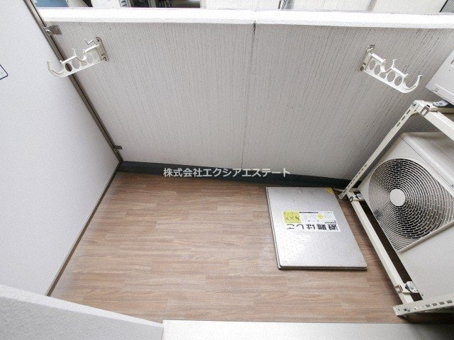 セレニテ夕陽丘ＥＳＴのバルコニー