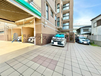 【駐車場】 | ワコーレラグナ離宮南 | 平面駐車場♪通路が広いので通易そうです♪