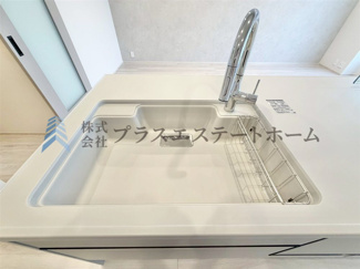 【キッチン】 | 中山手コーポ | 天板と一体型のシンク♪つなぎ目がないのでお掃除も楽々です♪