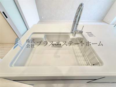 【キッチン】 | 中山手コーポ | 天板と一体型のシンク♪つなぎ目がないのでお掃除も楽々です♪