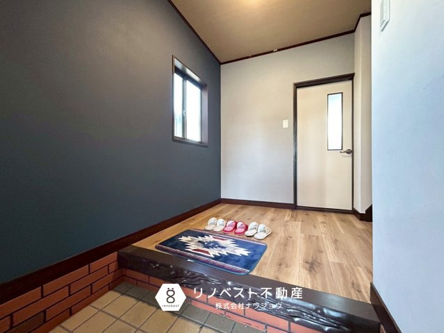 東大阪市玉串元町2丁目の玄関|【リノベスト不動産】弊社は近鉄大阪線・奈良線『布施』駅から徒歩2分の場所にございます♪
