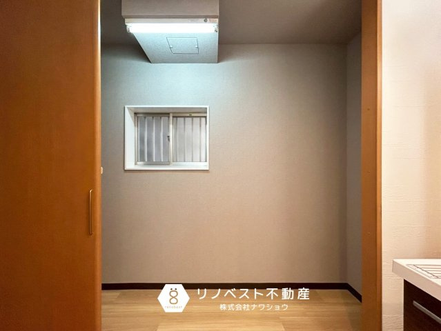 東大阪市御厨東２丁目の収納|窓付きなので湿気が溜まりにくく、カビ対策にもなりますね♪