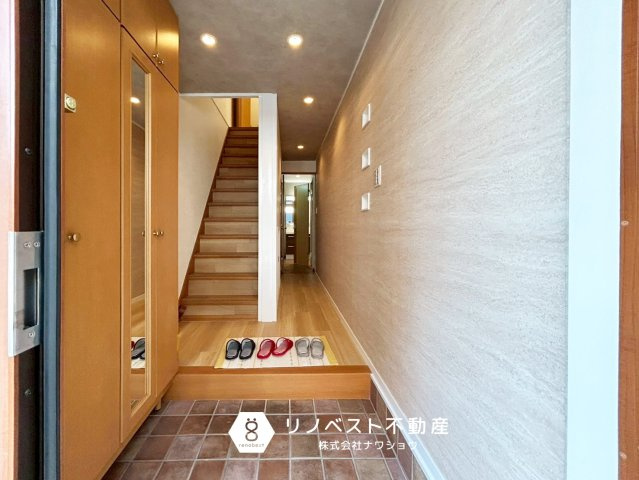 東大阪市御厨東２丁目の玄関|【リノベスト不動産】テナント（事業用）物件のご紹介も可能です。事務所移転・新規開業等お気軽にご相談ください♪