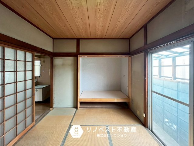 東大阪市新池島町1丁目の和室|陽当たりが良く開放感のある空間です♪
収納スペース付◎