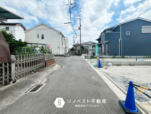 東大阪市池島町３丁目の前面道路含む現地写真|【リノベスト不動産】女性スタッフ・男性スタッフ共に活躍中！
