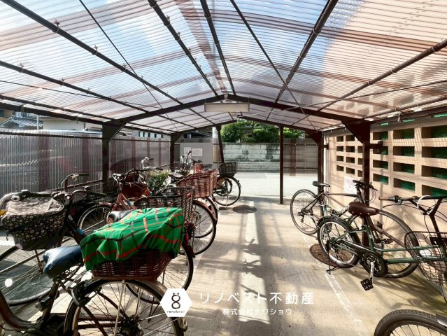 正起瓢箪山第二ハイツの駐輪場|【リノベスト不動産】東大阪市・生野区・東成区での物件探しは弊社にお任せください！
