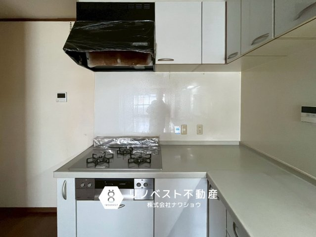 生野区巽西４丁目のキッチン|3口コンロにグリル付きで作業効率がアップしますね◎