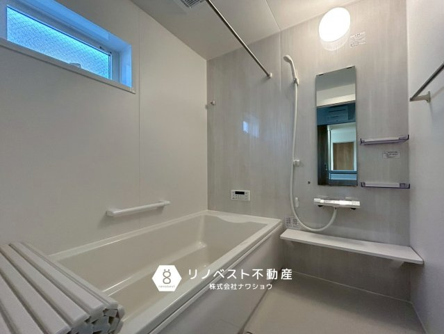 東大阪市豊浦町の浴室|ゆったりとしたバスタブでリラックスタイムをお楽しみください♪