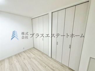【洋室】 | 長田区松野通3丁目5号地　新築戸建 | 【同社施工事例】居室にはクローゼットを完備♪自由度の高い家具の配置が叶うシンプルな空間です♪