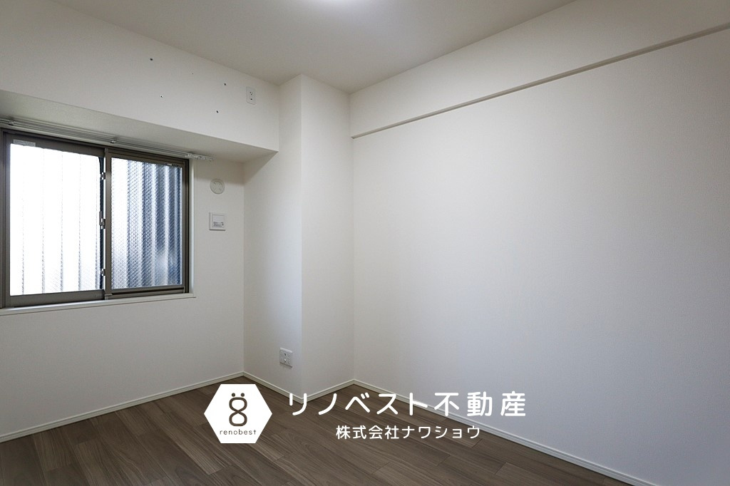 ブランニード河内小阪の洋室|各洋室にはクローゼットがついているため収納家具を減らせてお部屋を広くお使いいただけます！