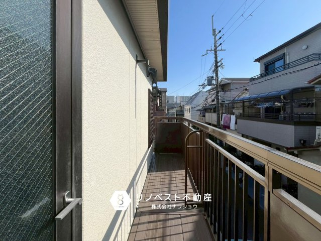 東大阪市加納1丁目のバルコニー|【リノベスト不動産】テナント（事業用）物件のご紹介も可能です。事務所移転・新規開業等お気軽にご相談ください♪
