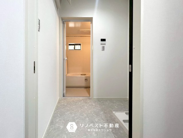 プロスピリティー善根寺町の洗面所|ゆとりのある洗面室です♪着替えもしやすそうです！