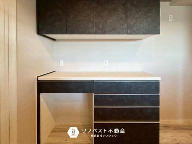 東大阪市豊浦町の収納|炊飯器や電子レンジを置くのに最適です♪収納棚も豊富にあるのでスッキリとしたキッチン周りにできそうです！