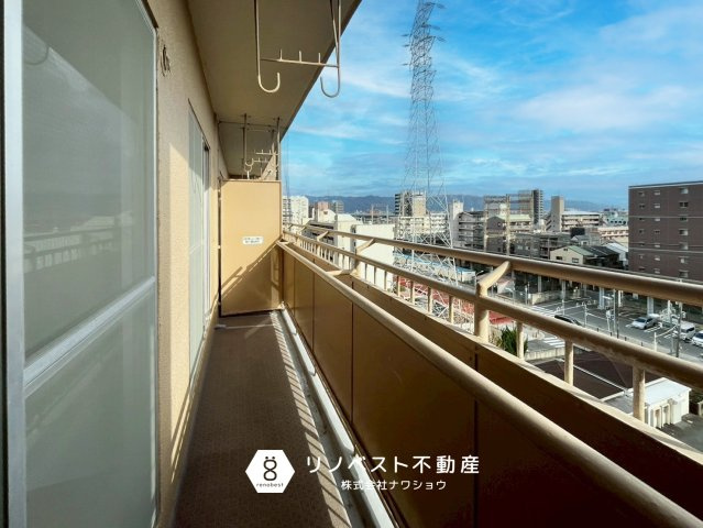 八戸ノ里グランドマンションB棟のバルコニー|【リノベスト不動産】テナント（事業用）物件のご紹介も可能です。事務所移転・新規開業等お気軽にご相談ください♪