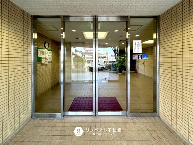 ライオンズマンション東花園|自動ドアつきエントランス
