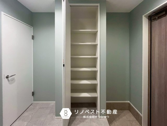 東大阪市花園東町２丁目の収納|【リノベスト不動産】弊社は近鉄大阪線・奈良線『布施』駅から徒歩2分の場所にございます♪
