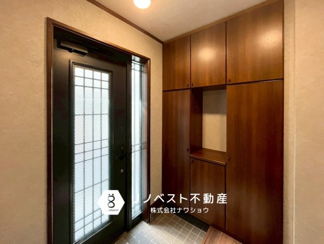 生野区生野西1丁目の玄関|【リノベスト不動産】土日祝も営業中！HPより来店予約も可能です◎
