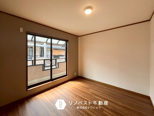 大阪市東成区東今里３丁目の洋室|約6帖の3階洋室♪
ベランダに面した、開放感のあるお部屋です◎