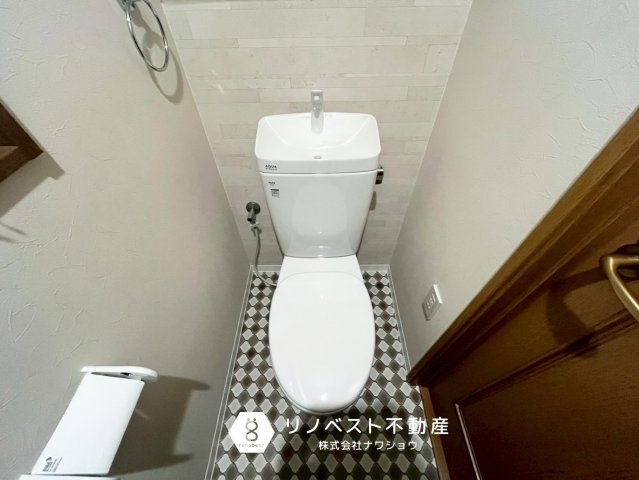 大阪市東成区東今里３丁目のトイレ|温水洗浄機能付きトイレ♪シンプルな内装が魅力◎
トイレは1・2階にございます。