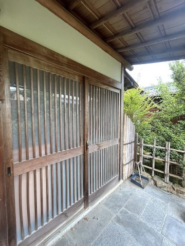 円座町　戸建の玄関|リフォーム前の写真です。