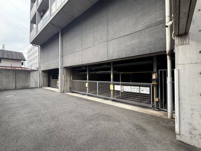HERBE入船の駐車場