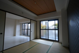 Plumber塚口（旧：GROOVE塚口）の和室