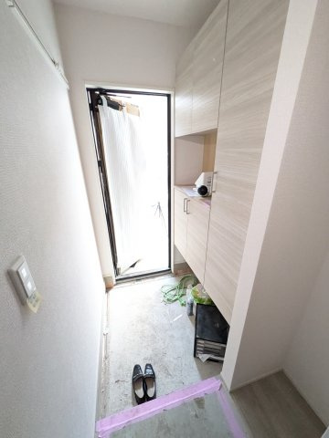 ルシアル湘南の玄関