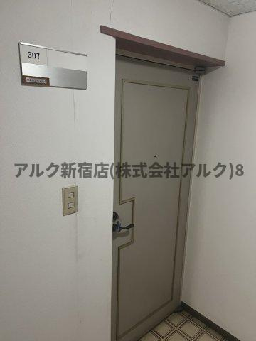 落合ミュージックハイムの玄関