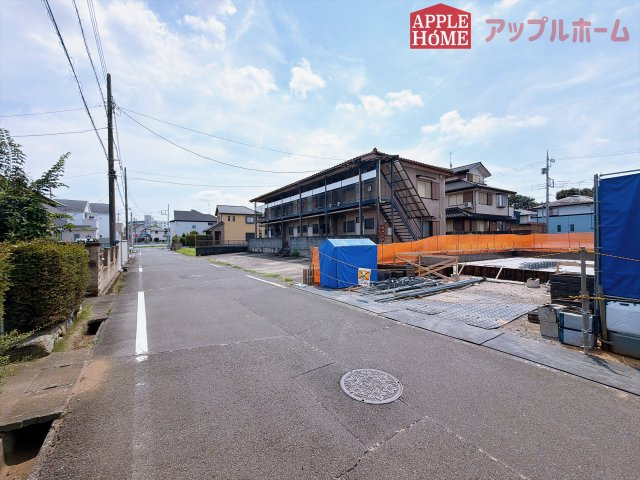 [新築住宅] 坂戸市芦山町 5期 全3棟の前面道路含む現地写真