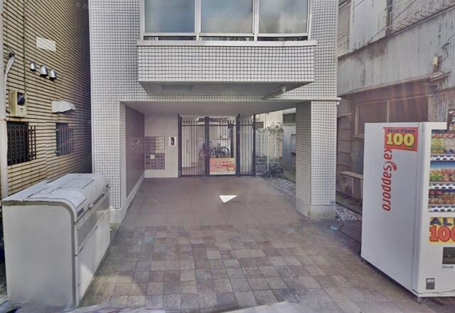 【エントランス】