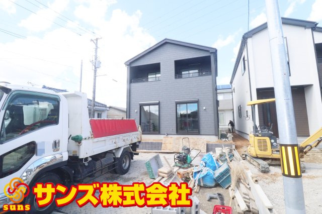 郡山市富久山町久保田字岡ノ城　　　１号棟　　　行健小学校、行健中学区の外観|南東側から見た外観♪