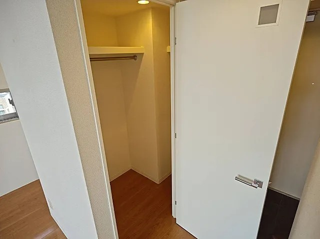 神戸市東灘区深江北町３丁目の賃貸マンションの収納