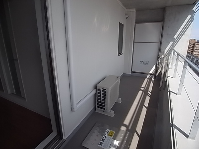 神戸市東灘区深江北町３丁目の賃貸マンションのバルコニー