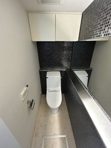 神戸市東灘区深江北町３丁目の賃貸マンションのトイレ
