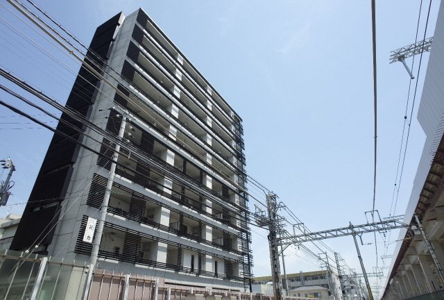 神戸市東灘区深江北町３丁目の賃貸マンションの外観