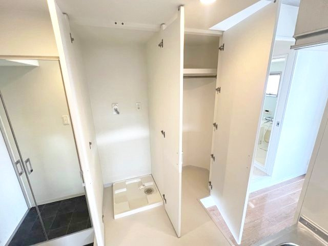 神戸市東灘区深江北町３丁目の賃貸マンションの収納