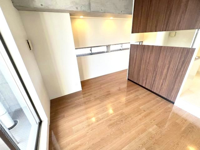 神戸市東灘区深江北町３丁目の賃貸マンションの居間・リビング