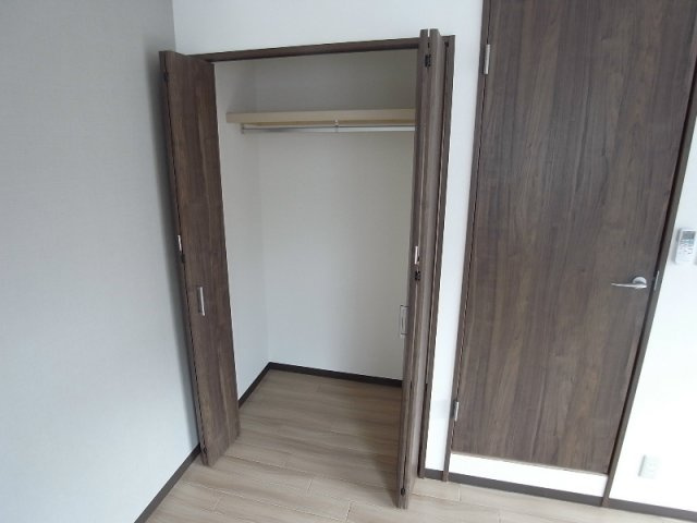 神戸市中央区生田町４丁目の賃貸マンションの収納