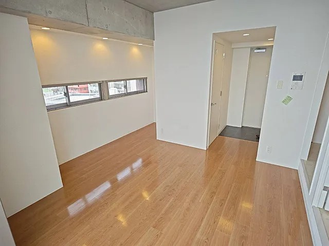神戸市東灘区深江北町３丁目の賃貸マンションの居間・リビング