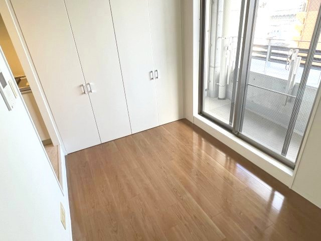 神戸市東灘区深江北町３丁目の賃貸マンションの居間・リビング