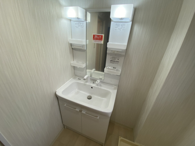 芦屋市清水町の賃貸マンションの洗面所