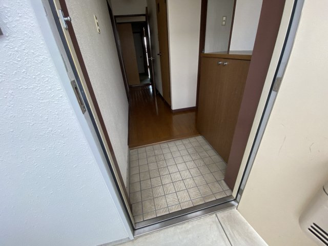 芦屋市清水町の賃貸マンションの玄関