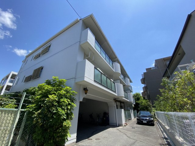 芦屋市清水町の賃貸マンションの外観