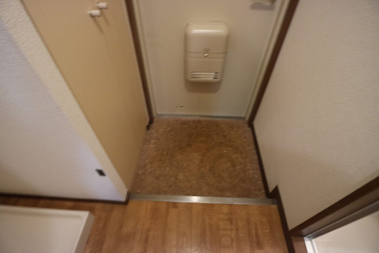 神戸市灘区大和町４丁目の賃貸マンションの玄関