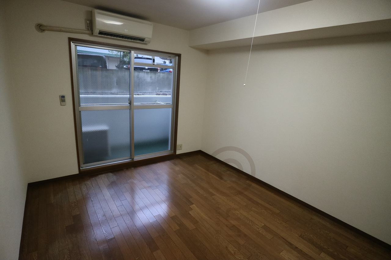 神戸市灘区大和町４丁目の賃貸マンションの居間・リビング