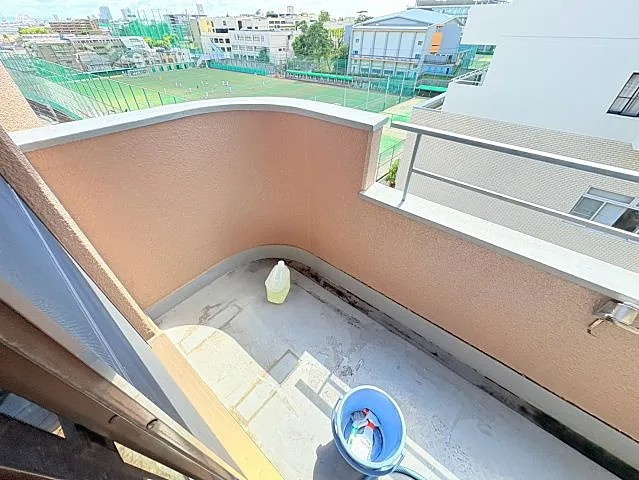 神戸市東灘区甲南町４丁目の賃貸マンションのバルコニー
