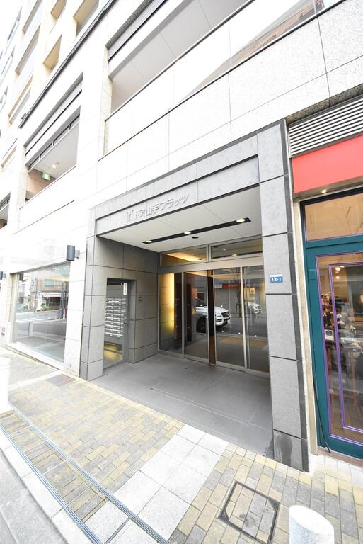 神戸市中央区下山手通３丁目の賃貸マンションのエントランス