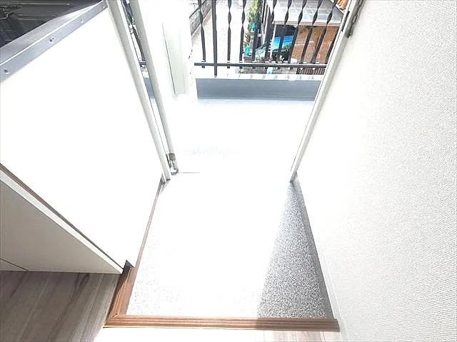 神戸市東灘区住吉本町２丁目の賃貸マンションの玄関
